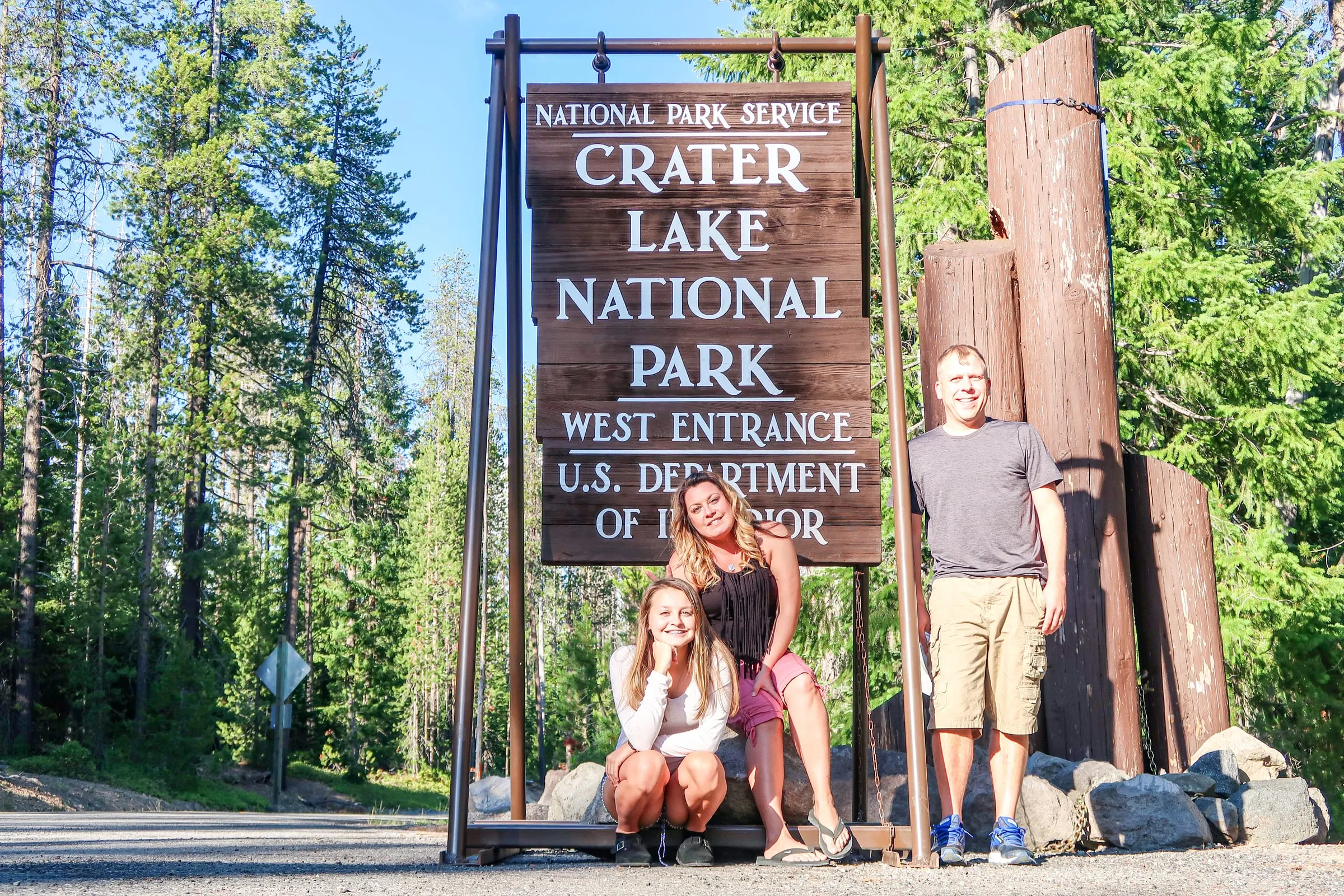 Crater Lake National Park entrance sign
